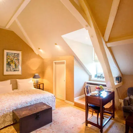 Hugenpoet Hotel 5*